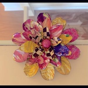 Mac Kinsey Inspired metal Flower
